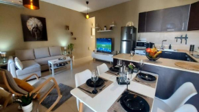 Paramount Gardens Resorts C202